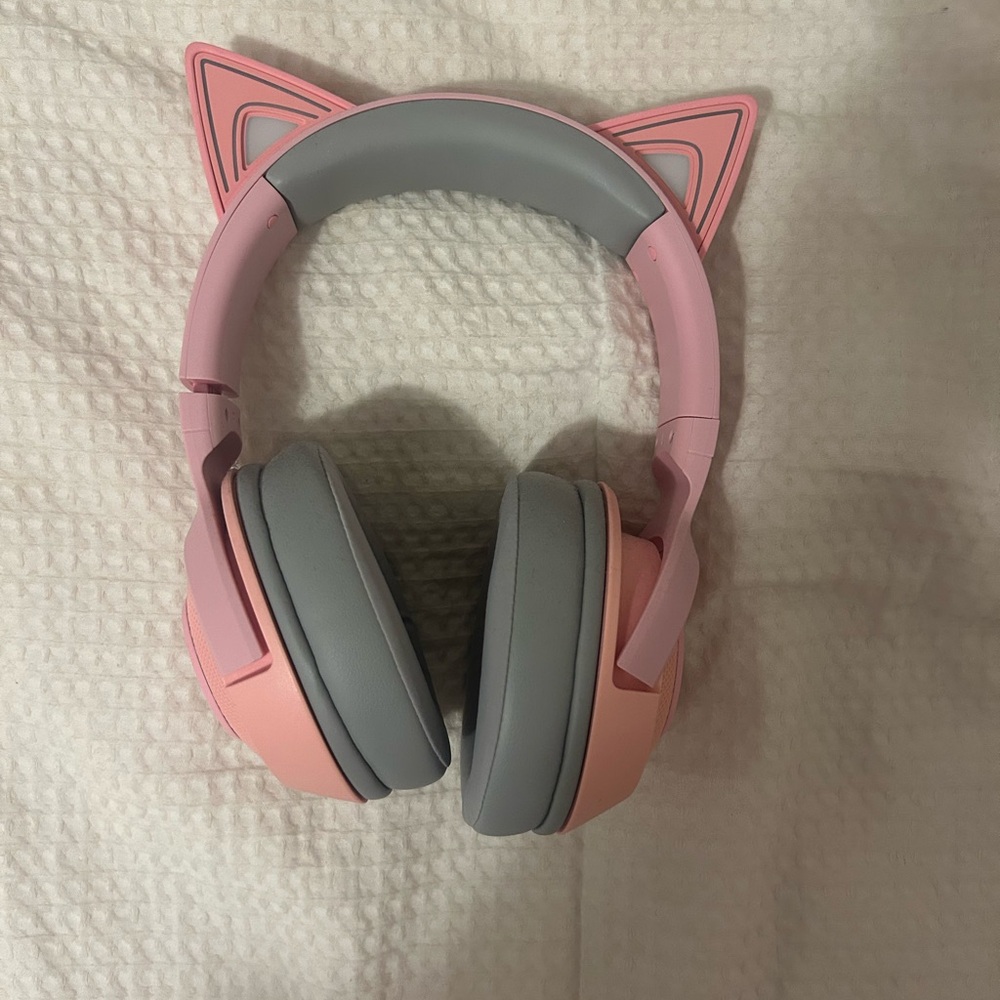 Pink RAZER kraken cat ear headphones!